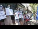 Chileans gather outside Russian embassy to protest war in Ukraine - Label : AFPTV - First images - Category : News