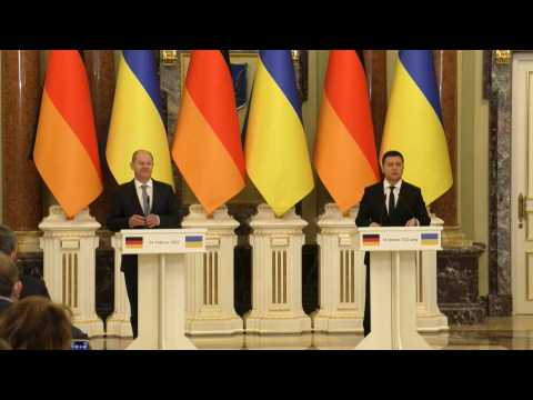 German Chancellor Scholz and Ukrainian President Zelensky hold press conference