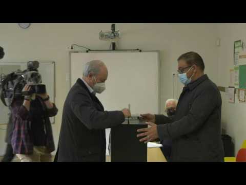 Elections in Portugal: Rui Rio, casts his vote in Porto