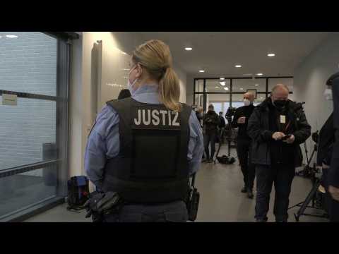 Trial opens in German museum jewel heist