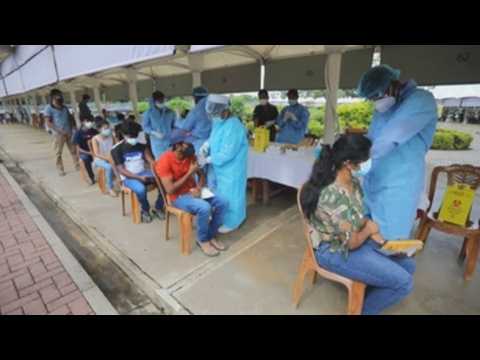 Sri Lanka continues vaccinating 20-30 yrs age group