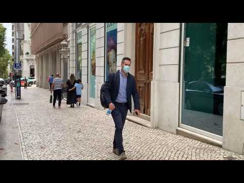 Portugal abolishes the use of the mask outdoors