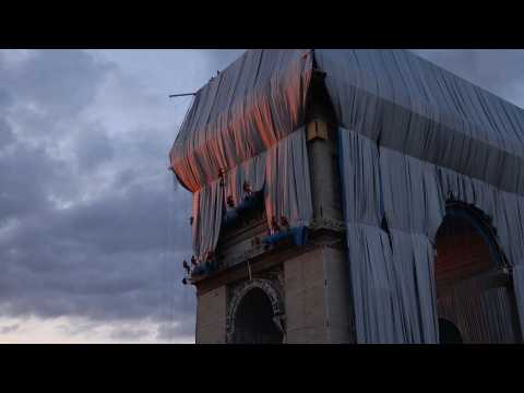 'L'Arc de Triomphe, Wrapped' unveiled in Paris