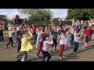 Yvré L'Evêque : les écoliers dansent pour la venue de Jean-Michel Blanquer