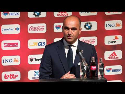 Roberto Martínez avoids talking about "contacts" with Barça