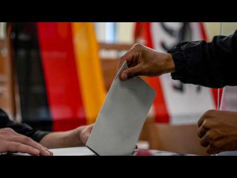 German election: CDU and SPD neck and neck as polls close