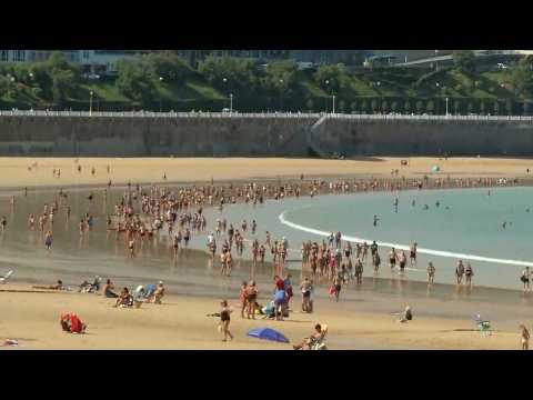 San Sebastian beaches could return to normal after seaweed episode
