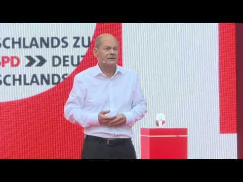 Germany's SPD candidate Olaf Scholz holds last rally ahead of country's elections