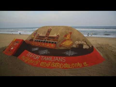 Sand sculpture pays tribute to Indian culture