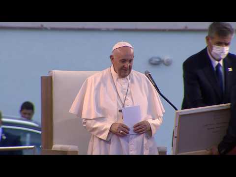 Pope Francis meets Slovak Roma in trip to impoverished region