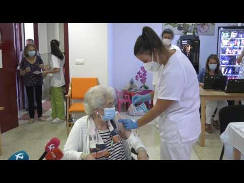 Third dose of the coronavirus vaccine in Extremadura nursing homes