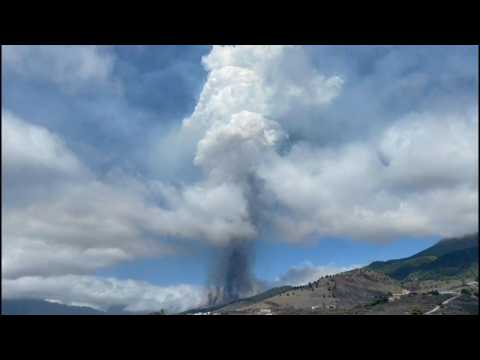 La Palma (Spain): La Cumbre Vieja volcano erupts