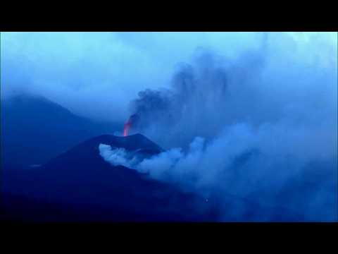Volcano on Spain's La Palma island continues to erupt