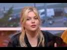 Louane, maman poule