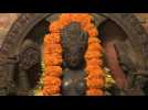 Népal: une statue en pierre volée en 1984 retourne dans son temple