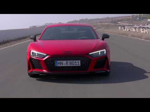Audi R8 Coupé V10 performance in Tango red Driving Video