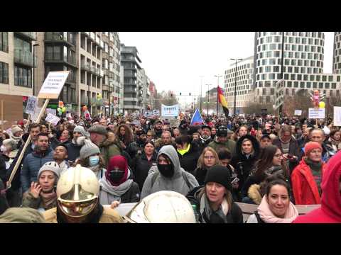 Hundreds protest in Brussels against Covid restrictions