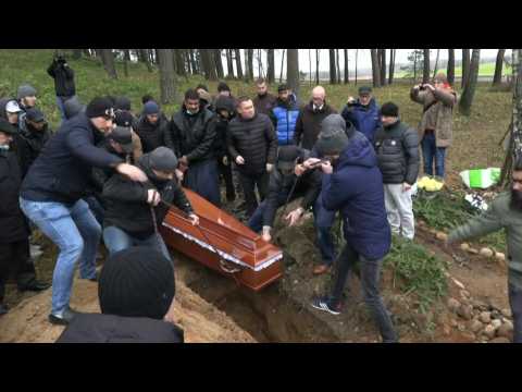 Yemeni migrant laid to rest in Polish border village