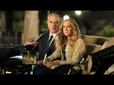 VIDEO : Sex and the City : entre Sarah Jessica Parker et Kim Cattrall, Chris Noth a choisi son camp