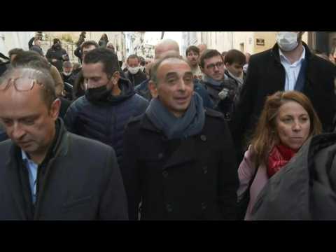 French far-right Eric Zemmour wanders the streets of Marseille