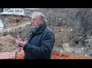 L'archéologue Alain Jacques présente les découvertes des fouilles archéologiques à Arras