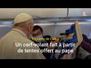 Migrants de Calais: un cerf-volant fait à partir de tentes offert au pape, récit d'un projet tenu secret