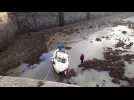 Calais: un bateau échoué à l'entrée du bassin du Paradis