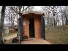 Lot : Un couple transforme une bétaillère en sauna nomade
