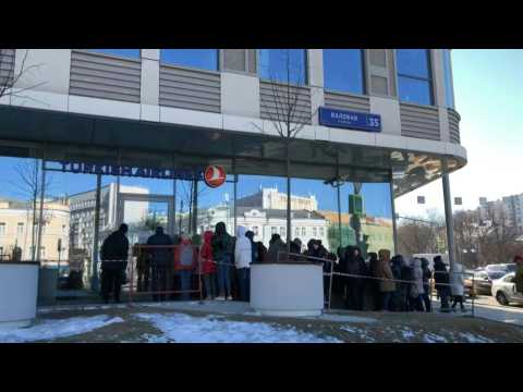 Queue outside Turkish Airlines office in Moscow