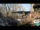 Ukraine : les troupes russes encerclent peu à peu Kiev