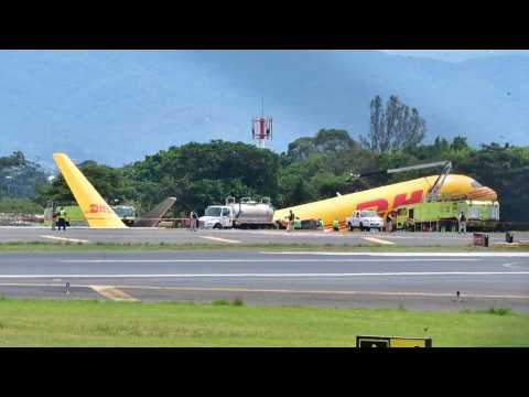 Cargo plane breaks in two during emergency landing in Costa Rica