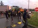 VIDÉO. Plus de 200 forces de l'ordre font lever le blocage du dépôt pétrolier de Vern, près de Rennes