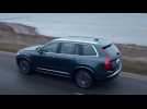 2023 Volvo XC90 Recharge T8 AWD Driving Video in Denim Blue