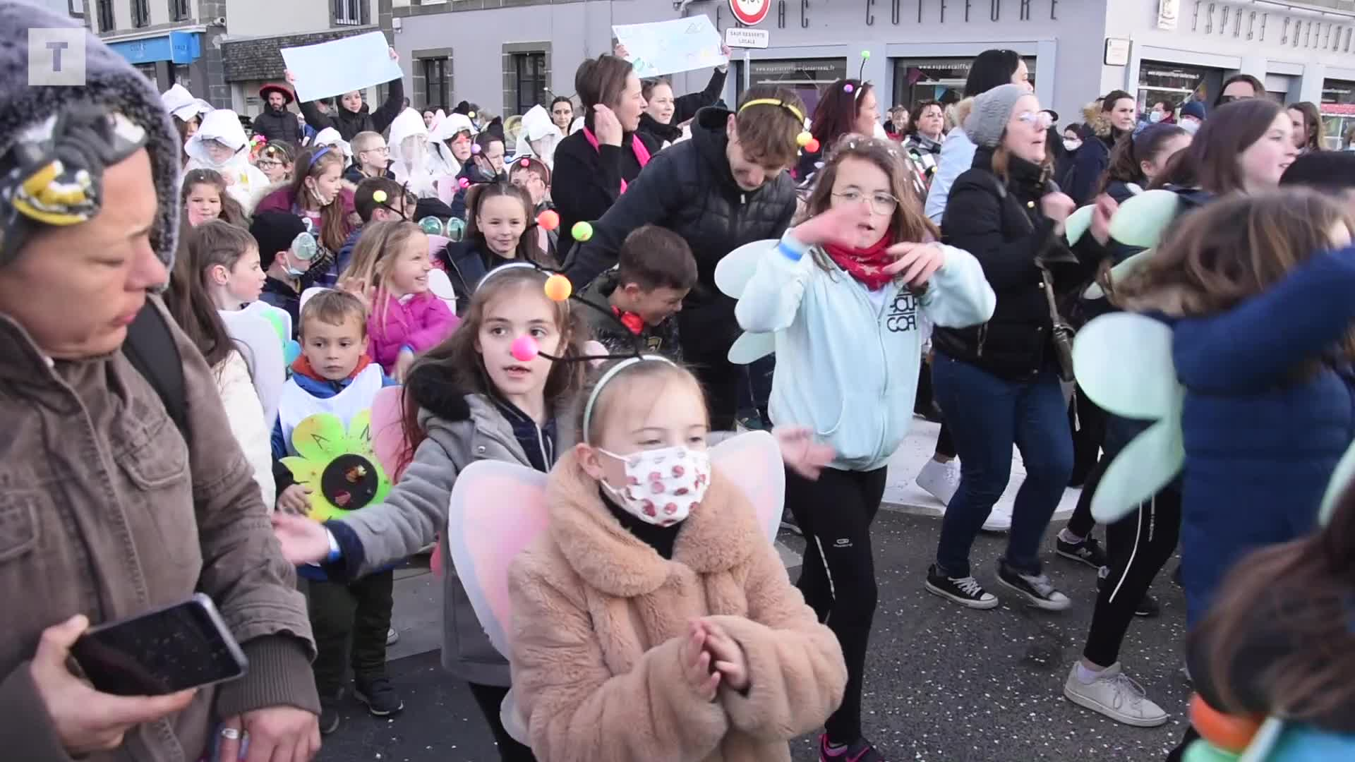Landerneau. Les enfants lancent le carnaval 2022 (Le Télégramme)