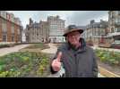 Louis Djalaï présente son jardin printanier au pied de l'hôtel de ville de Boulogne