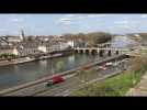 Les tracteurs ralentissent la circulation sur les voies sur berges