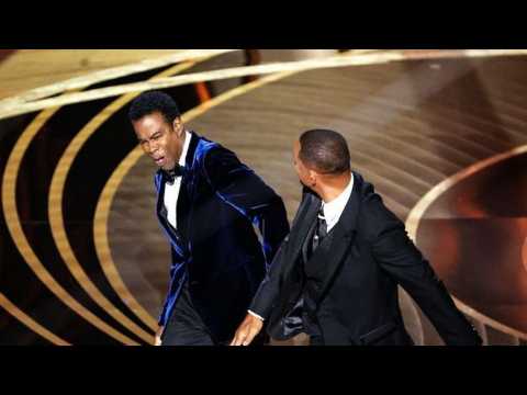 VIDEO : Oscars 2022 : Will Smith frappe violemment Chris Rock en pleine crmonie