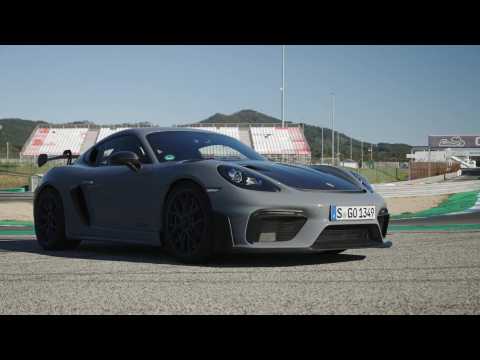 The new Porsche 718 Cayman GT4 RS Design in Arctic Grey