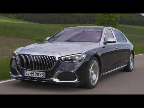 Mercedes-Maybach S 580 4MATIC in blue-silver Driving Video
