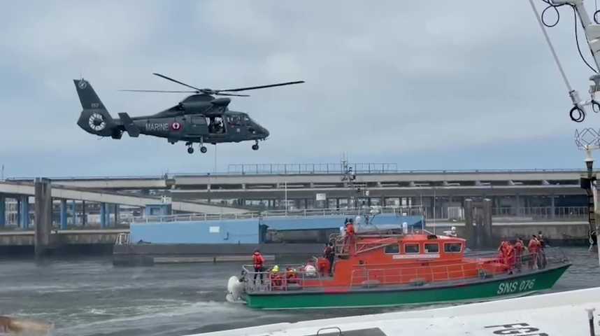 Un nouvel hélicoptère de la Marine nationale prend la relève pour le  sauvetage en mer - France Bleu