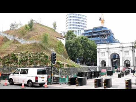 A hill to contemplate London's 'Marble Arch'