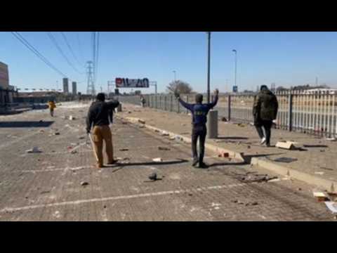 Violence continues in some areas of South Africa