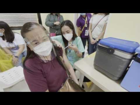 Vaccination in Metro Manila continues with Moderna
