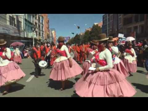 Bolivia organizes first folkloric parade since arrival of COVID-19 pandemic