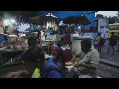 Food street vendors struggle in Kolkata amid the pandemic