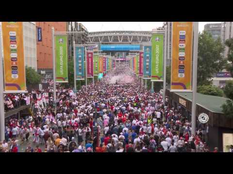 Euro 2020: Fans descend on Wembley Stadium for Euro 2020 final