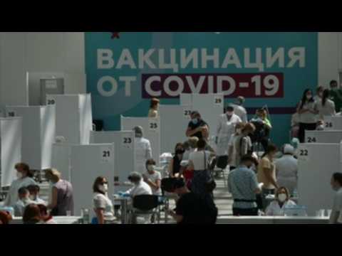 Russia intensifies vaccination campaign amid increased infections