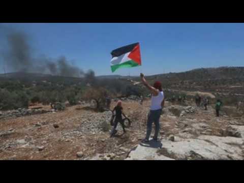 At least 30 Palestinians injured during clashes with Israeli troops in Nablus