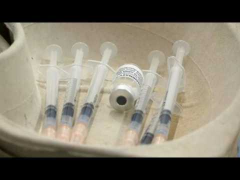 Bilbao vaccinates group of ages 18-29 against coronavirus