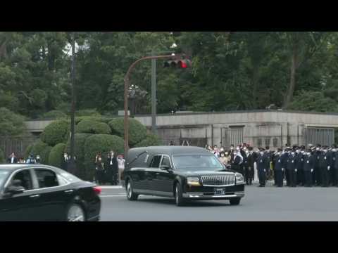 Hearse with Shinzo Abe's body passes Japan's parliament